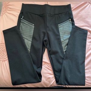 Black leggings  with leather leather details size small